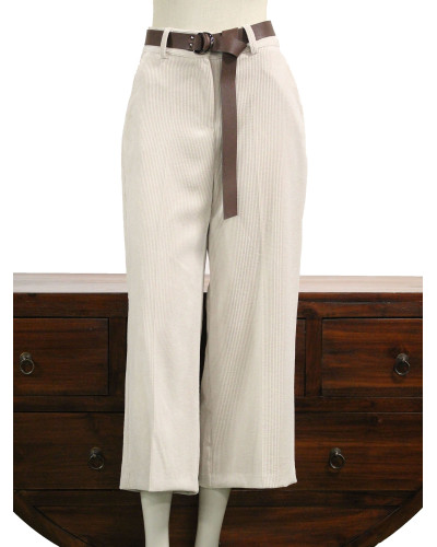 P106.935Couleur:CR. Crème                               