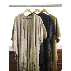 TU (max. 44) - Veste Poncho Brill. à frange Bout. Sur Cotés Couleur:CH. Camel
