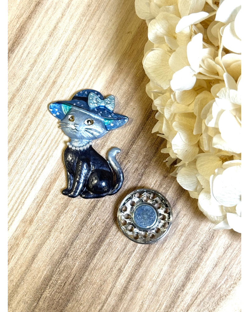 Broche Aimantée Chat à Chapeau et Collier 