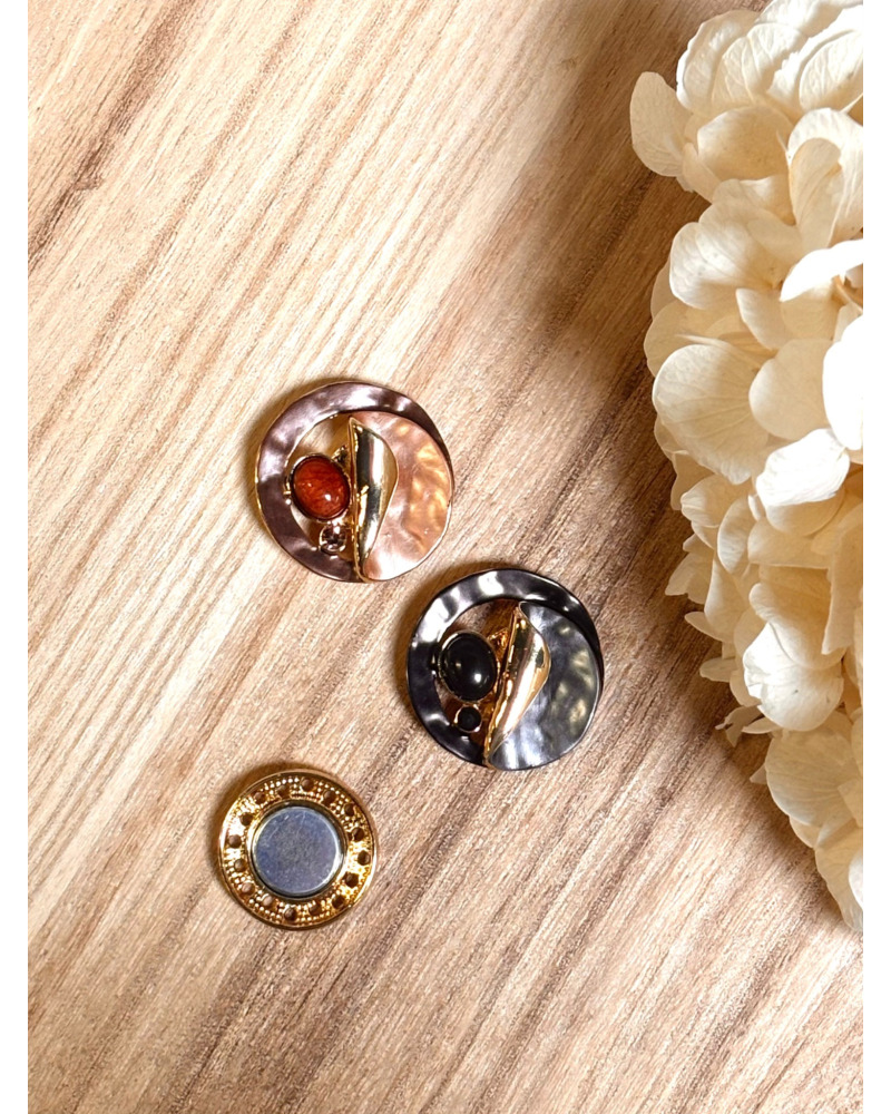 Petite Broche Aimantée Ronde Nacrée Géométrique 