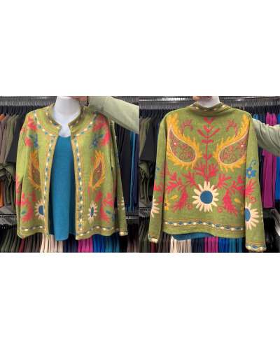 TU (max. 38 au 42) - Veste imprimée papillons et fleurs marron ou verte 95% polyester 5% élasthanne Couleur:V. Anis